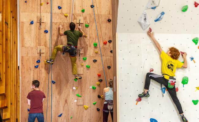 boathouse-climbing