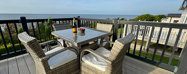 lodge-outdoor-seating-thin